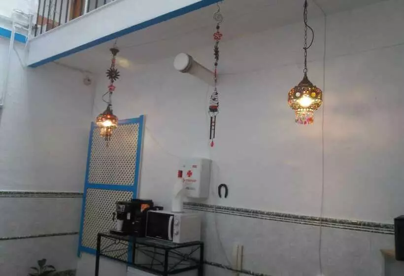 مسافرخانه Pension Cibeles