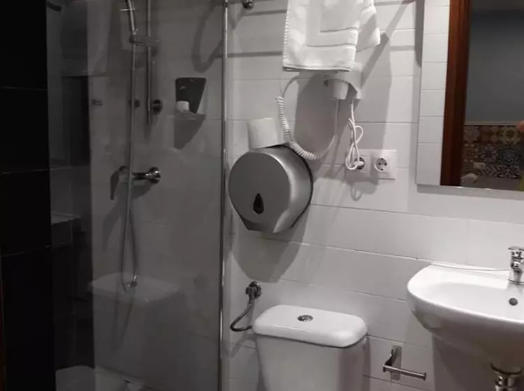 مسافرخانه Pension Cibeles