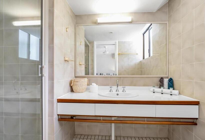 فندق Argosy On The Beach