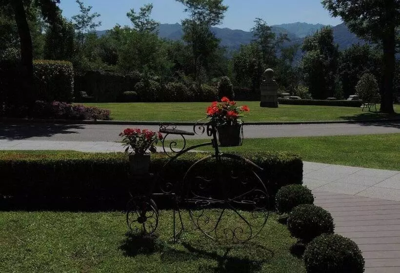 Отель Castillo Del Bosque La Zoreda