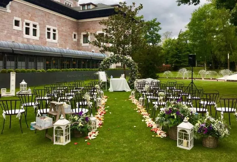 Отель Castillo Del Bosque La Zoreda