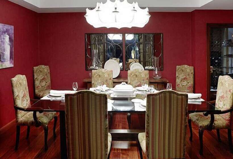 酒店 Castillo Del Bosque La Zoreda