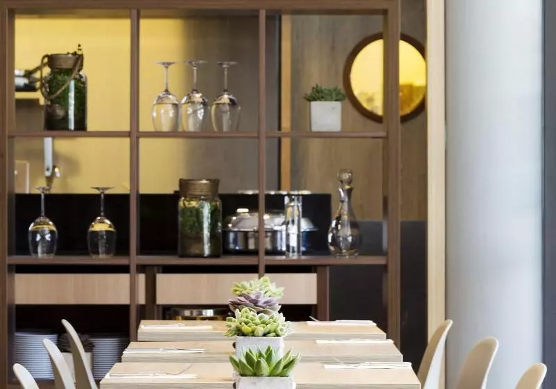 호텔 Courtyard By Marriott Toulouse Airport