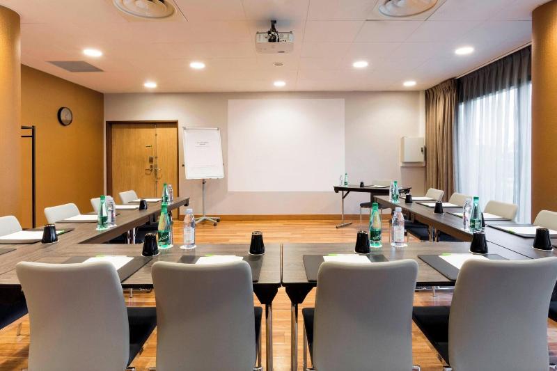 فندق Courtyard By Marriott Toulouse Airport