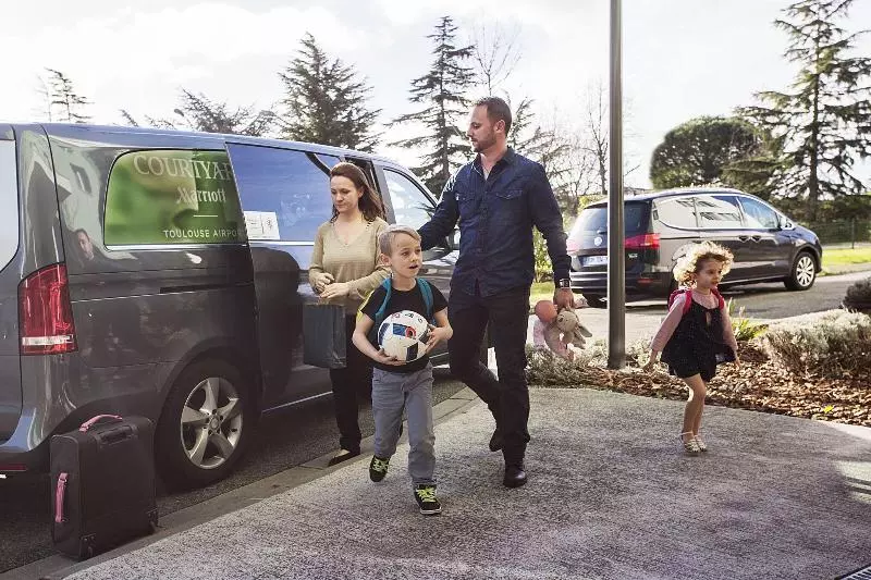 호텔 Courtyard By Marriott Toulouse Airport