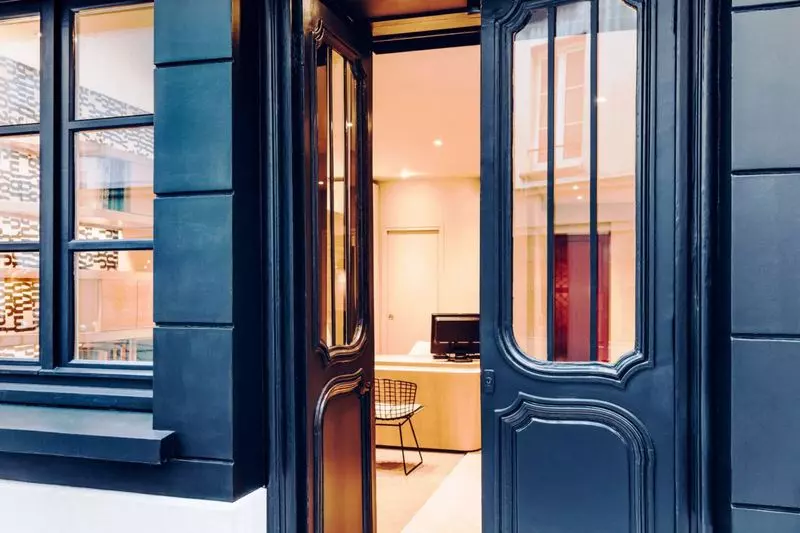 ホテル Hôtel De Lille   Saint Germain Des Près