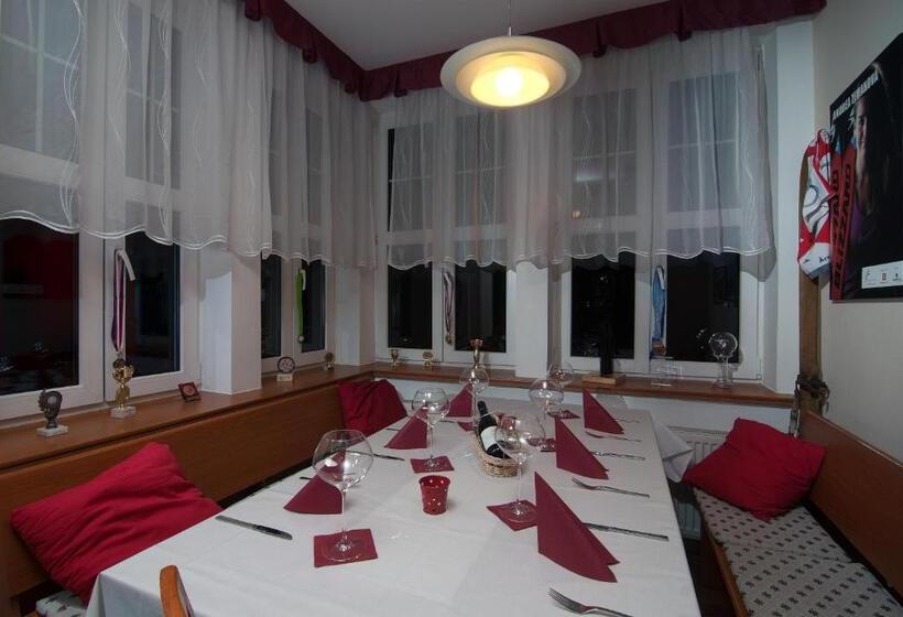 בית מלון כפרי Domovina