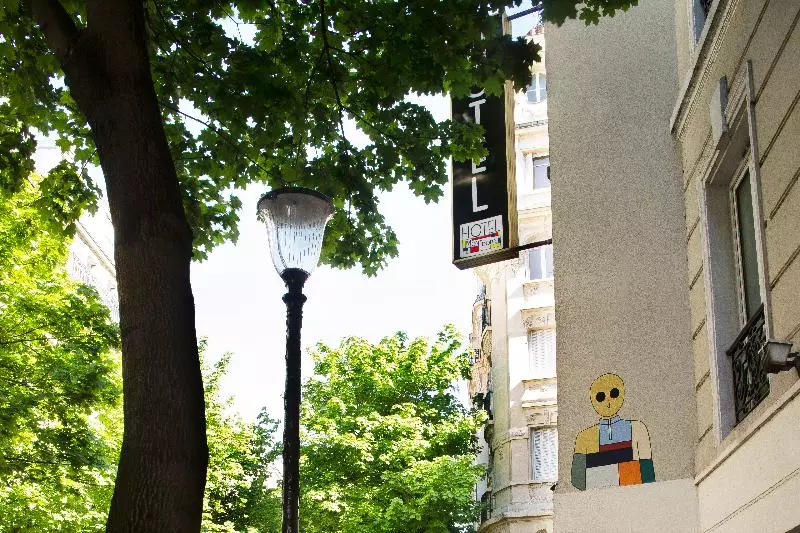 ホテル Hôtel Du Mont Dore Batignolles
