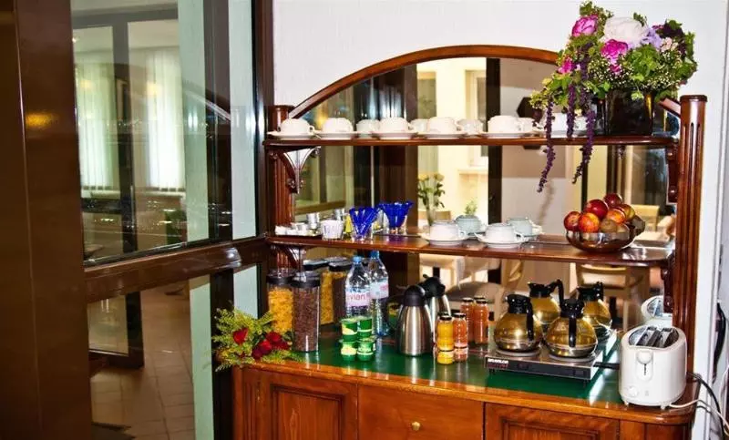 ホテル Hôtel Du Mont Dore Batignolles