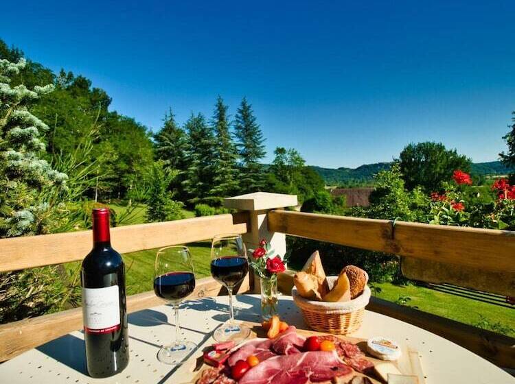 호텔 Hôtel Le Clos Roussillon