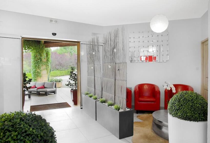 호텔 Hôtel Le Clos Roussillon