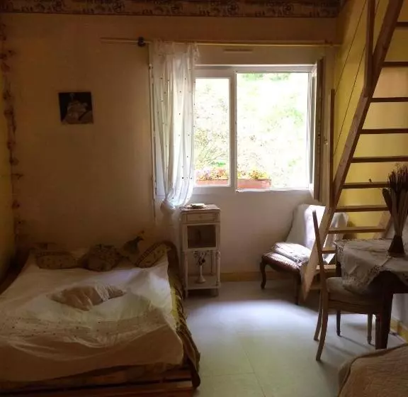 Отель Hôtel Restaurant Le Beau Site