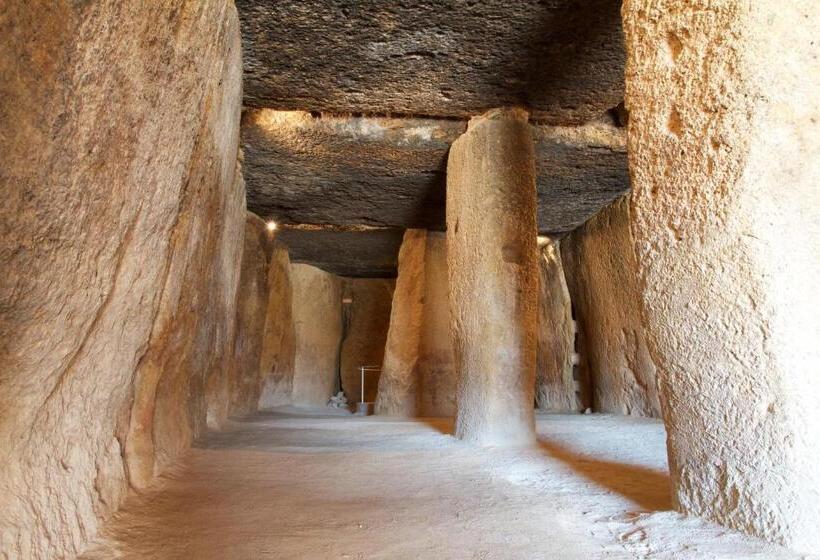 فندق Los Dolmenes