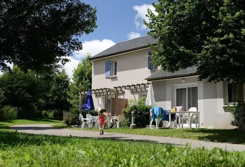 Отель Résidence Odalys Le Hameau Du Lac