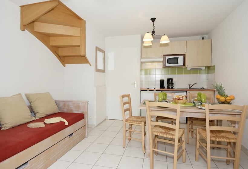 Отель Résidence Odalys Le Hameau Du Lac