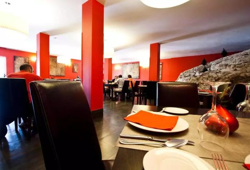 교외 호텔 Restaurante Puente Romano