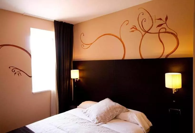 교외 호텔 Restaurante Puente Romano