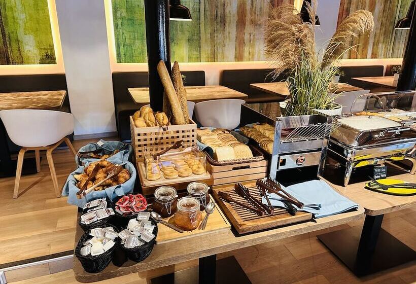 Wyndham Residences Golf Del Sur