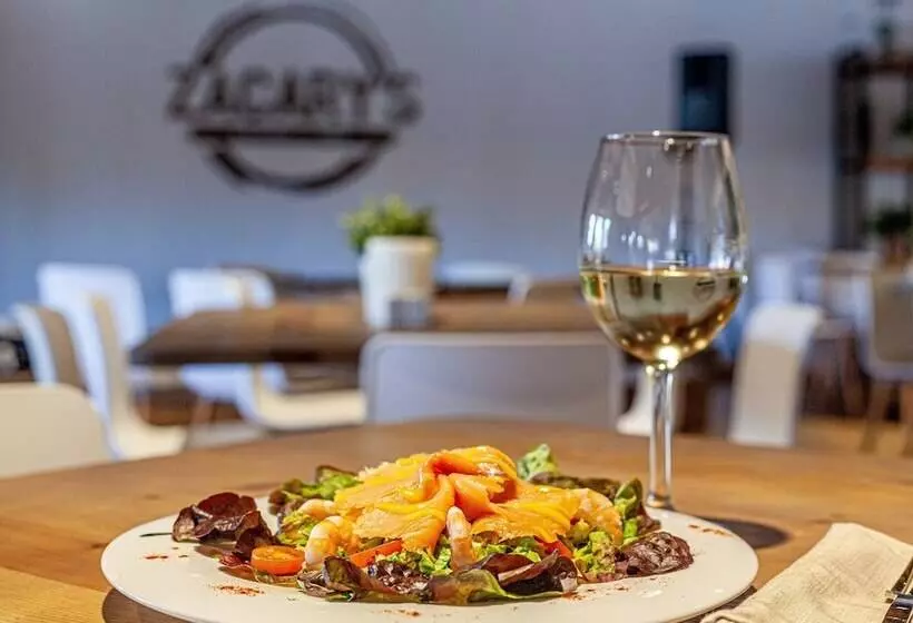 Wyndham Residences Golf Del Sur