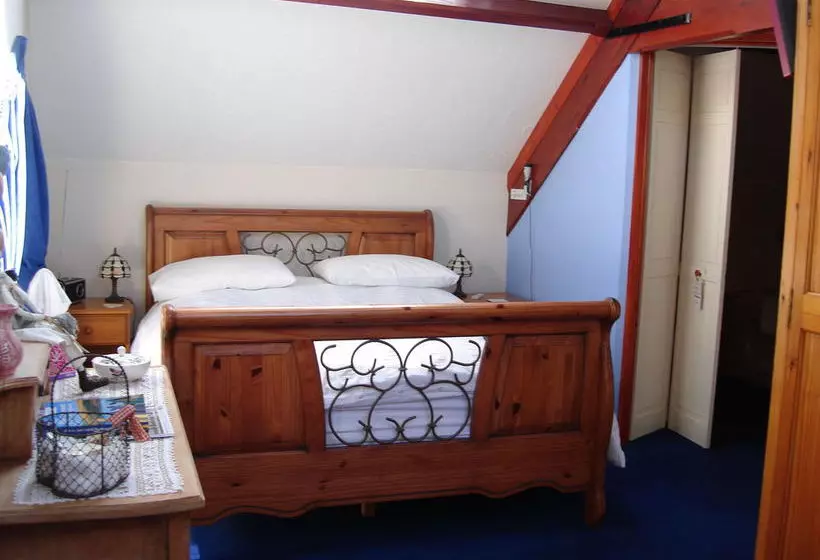 The Old School House