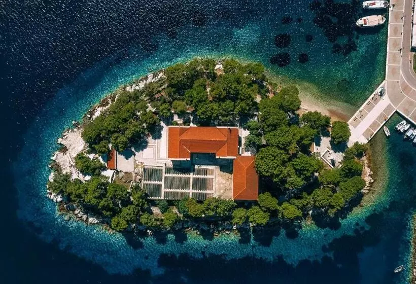 هاستل Skiathos Senses