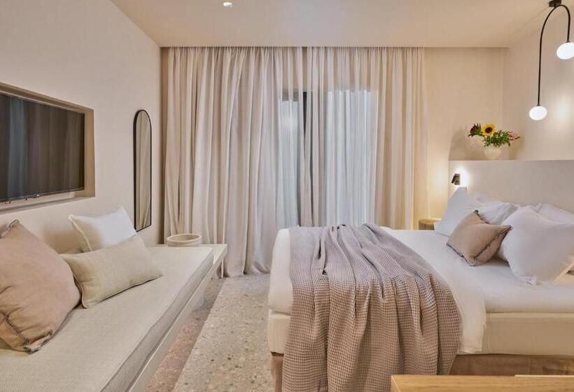 هاستل Skiathos Senses