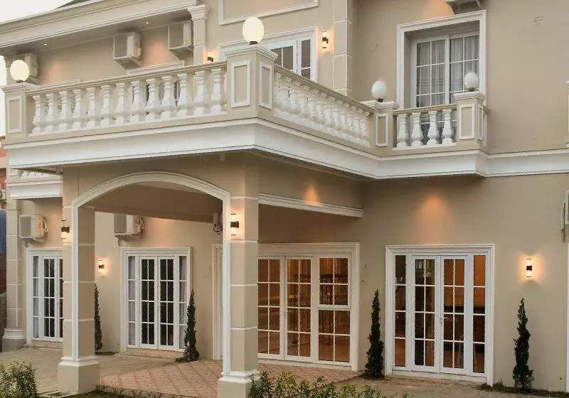 Hotelli Green Forest