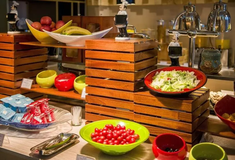 ホテル Holiday Inn Express Shenzhen Nanshan By Ihg