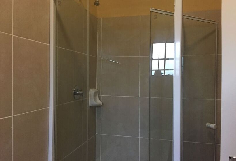 پانسیون Rosey Rest Inn