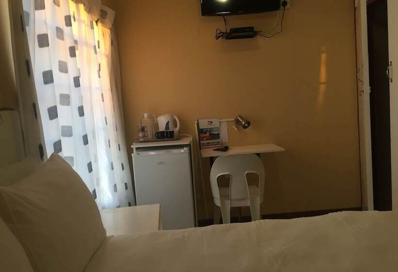 پانسیون Rosey Rest Inn