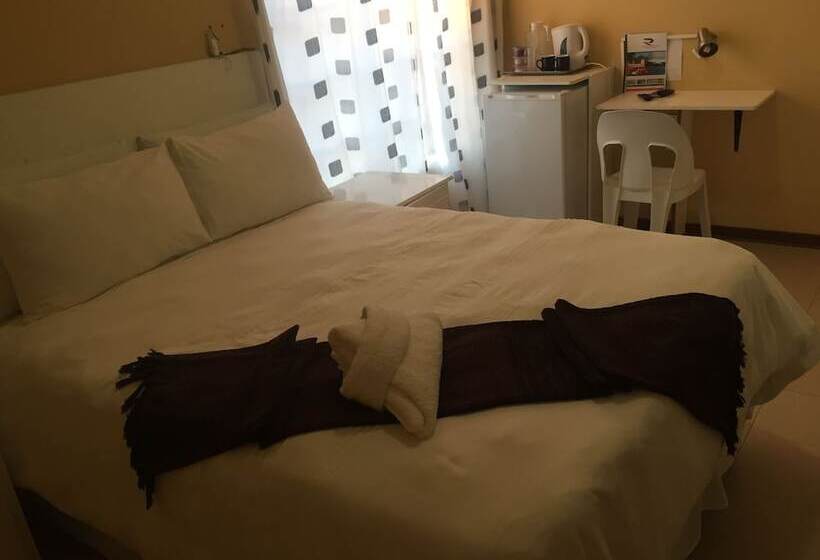 پانسیون Rosey Rest Inn