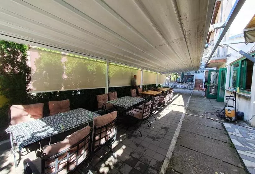 تختخواب و صبحانه Vila Lav Sokobanja