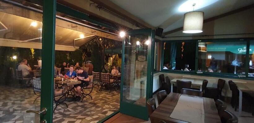 تختخواب و صبحانه Vila Lav Sokobanja