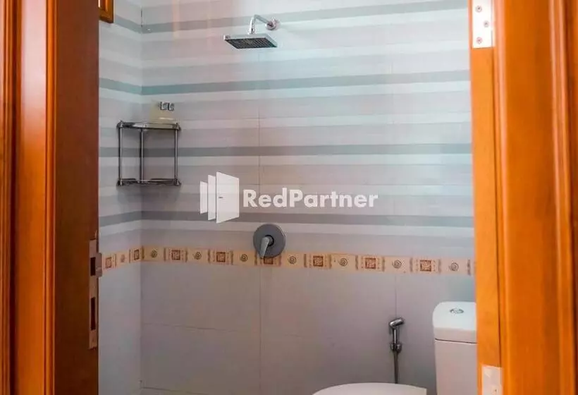 Hotelli Reddoorz At Daffi Araya