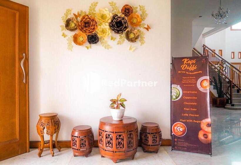 فندق Reddoorz At Daffi Araya