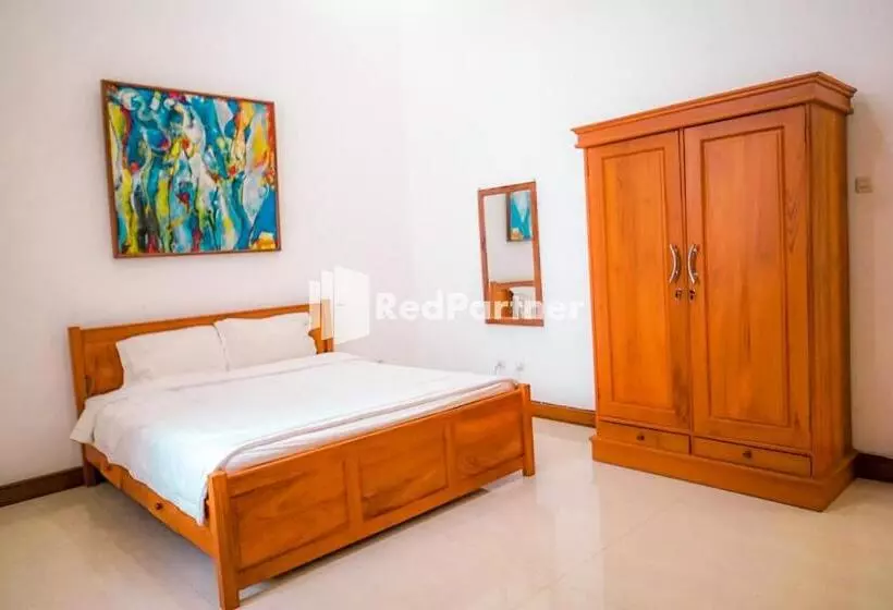 Hotelli Reddoorz At Daffi Araya