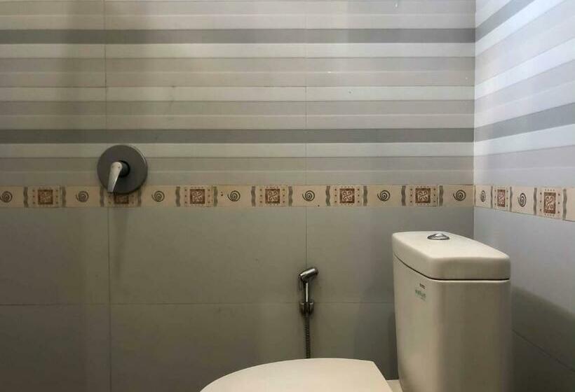 فندق Reddoorz At Daffi Araya