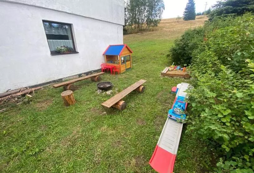ペンション Horský Penzion A Bistro čepice