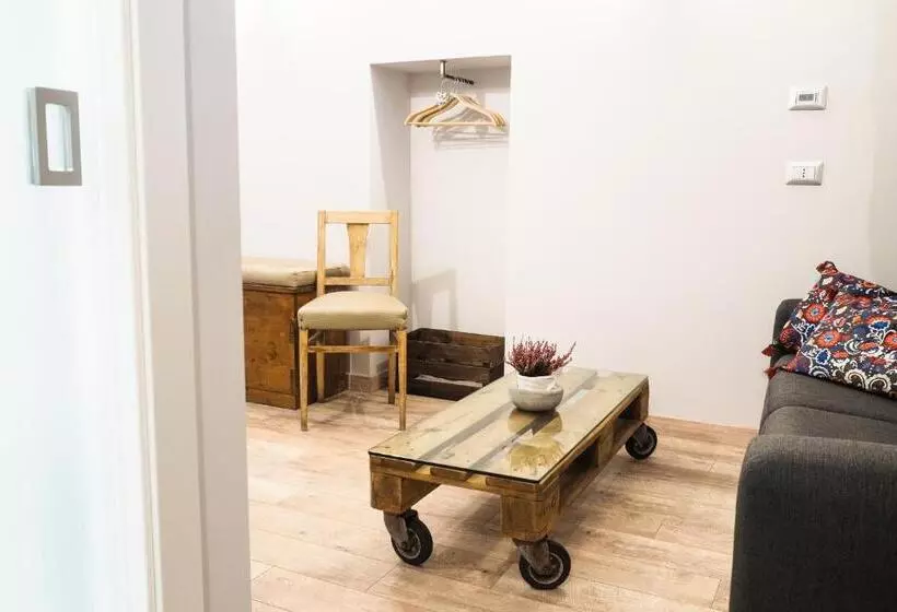 ユースホステル Locanda Vecchio Cipresso