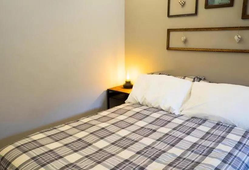 ユースホステル Locanda Vecchio Cipresso