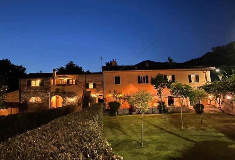 צימר Borgo Studiati Residenza D Epoca