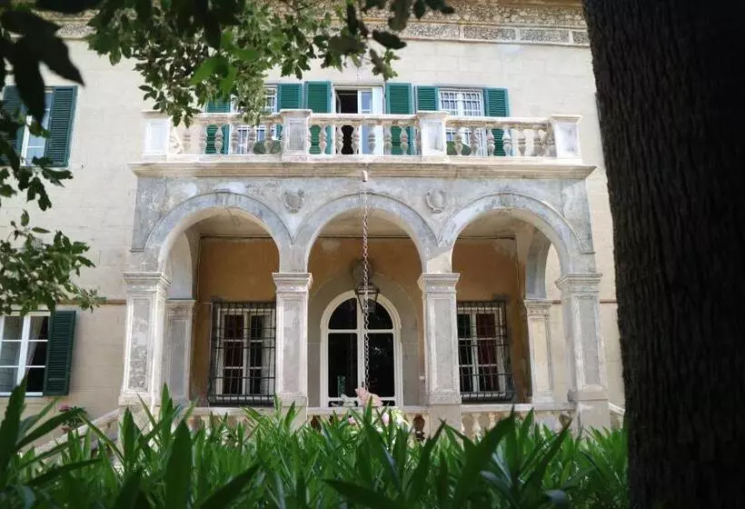 ベッドアンドブレックファースト Borgo Studiati Residenza D Epoca