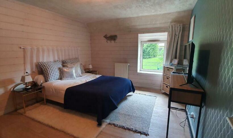 Bed and Breakfast Chambres D Hotes Avec Piscine Aux Agapanthes De Cromel   Mont Saint Michel