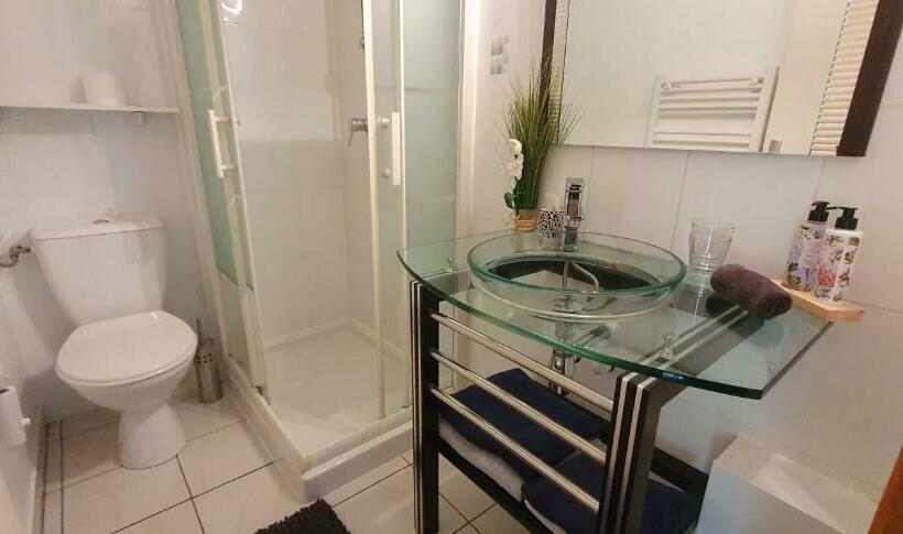 Bed and Breakfast Chambres D Hotes Avec Piscine Aux Agapanthes De Cromel   Mont Saint Michel