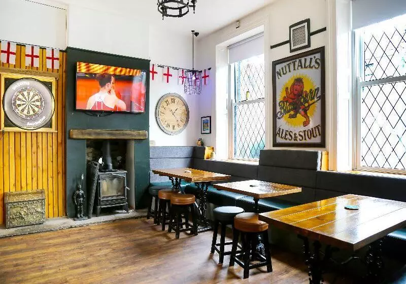 OYO Castle Hotel, Accrington