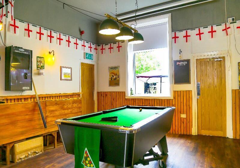 OYO Castle Hotel, Accrington