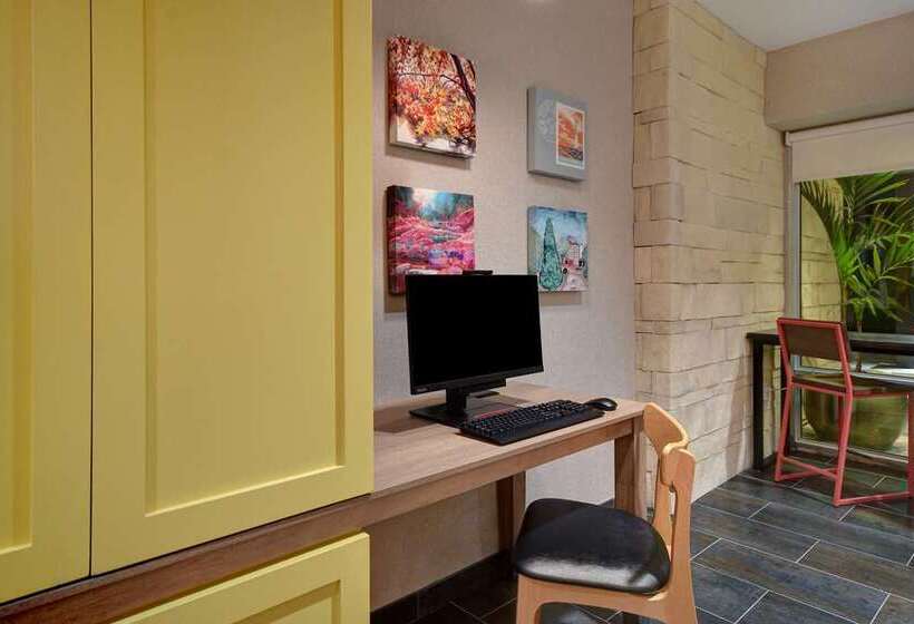 Отель Home2 Suites By Hilton East Hanover