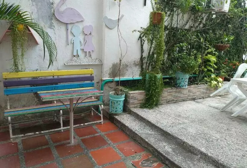 Hotelli House Marfito Airport