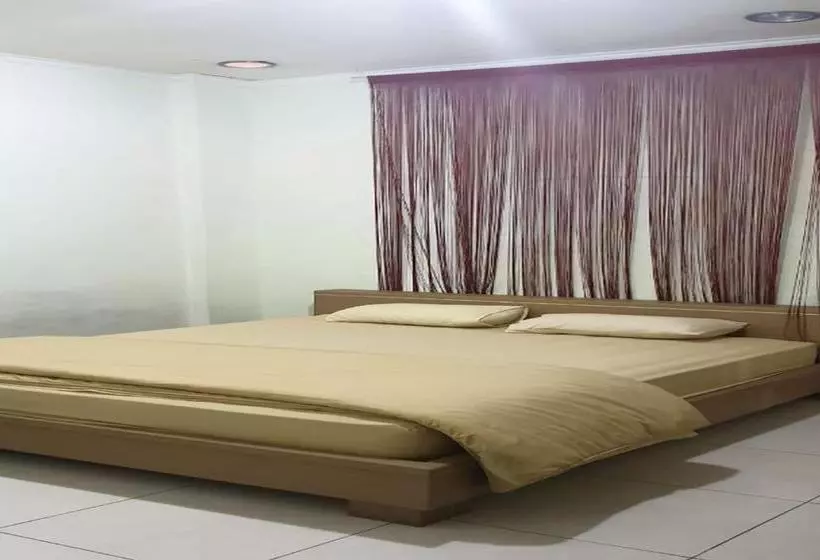 Maison Hotel Bukittinggi