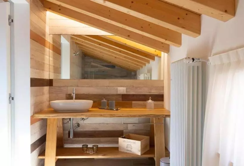 Toson D'oro Bed & Breakfast